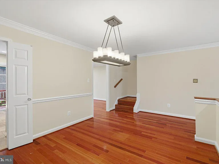 1433 McLean Mews Ct — Photo 15