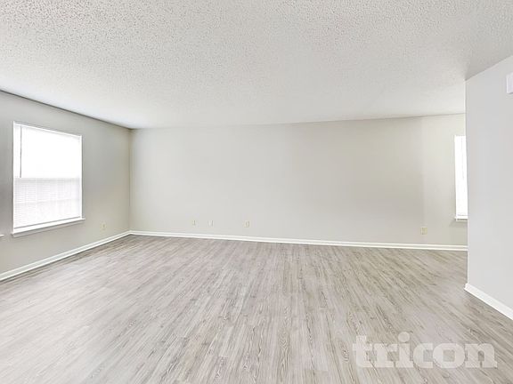 3rd image of 5956 Portman Pl