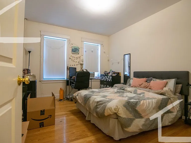 27 Glenville Ave #6 — Photo 20