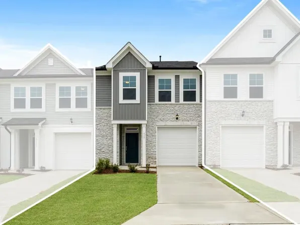 517 Eversden Dr, Zebulon, NC 27597