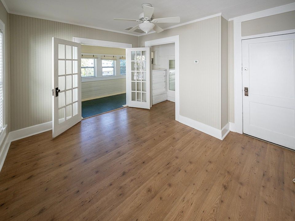1st image of 147 8th Ave N APT 3