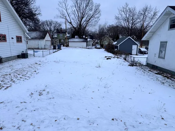 3318 Oliver Ave N, Minneapolis, MN 55412