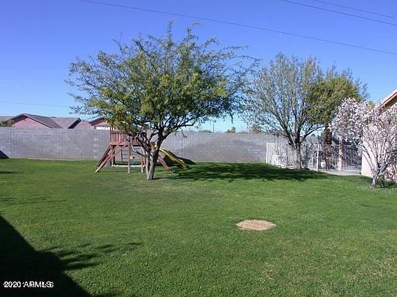 5th image of 1065 W Woodman Dr