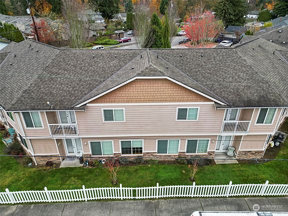 4th image of 1316 Beach Avenue #C