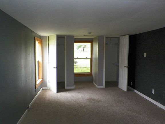 4th image of 2919 C Ave