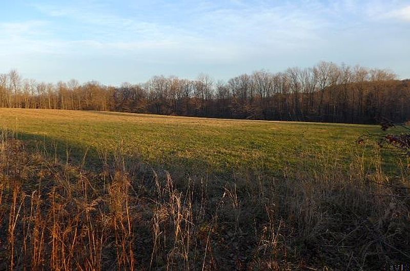 2nd image of 1330 QUAKER HILL Road