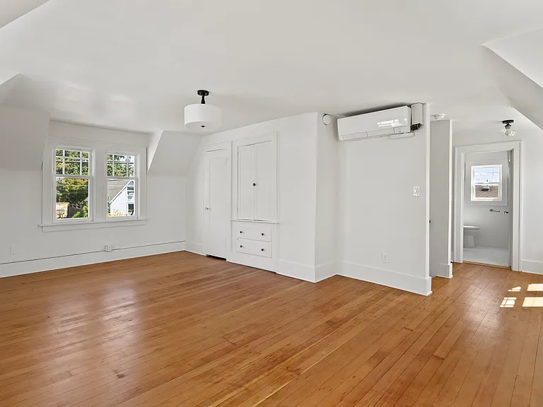 1315 NW 85th St #1 — Photo 3