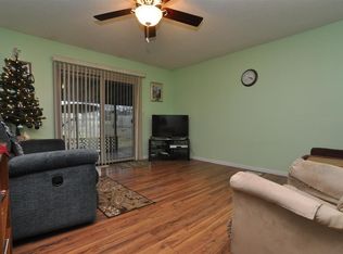 502 N 4th St, Carbondale, KS 66414