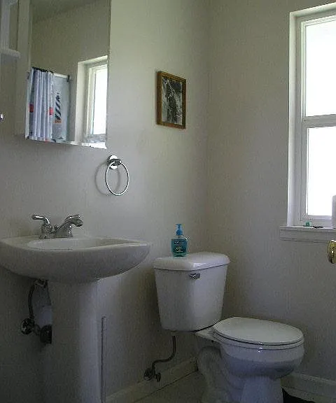 3829 Eastern Ave N — Photo 8