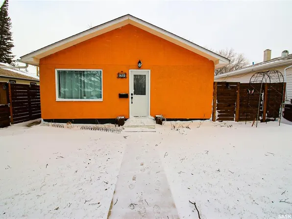 688 1st STREET W, Shaunavon, SK S0N 2M0