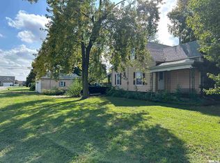 308 E Locust St, Chatham, IL 62629