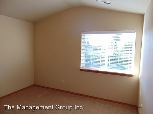 5th image of 9906 NE 28th Pl