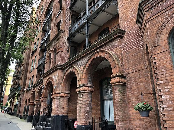 5th image of 32 Joralemon St Unit E149
