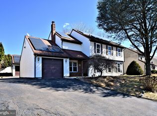 31 Oxford Dr, Langhorne, PA 19047