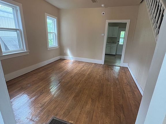 4th image of 78-80 Lenox Ave