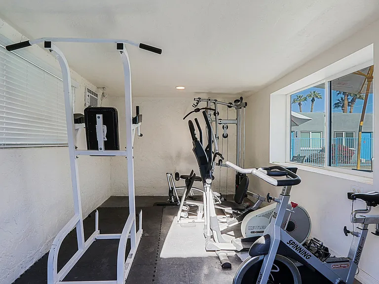 Orinoco Apartments — Photo 16