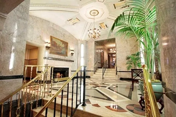 Sold by Corcoran | media 6