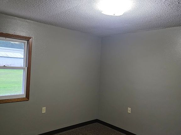 3rd image of 704 S Cayuga St #1