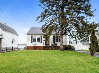 39 1st Ave, Bedford, OH