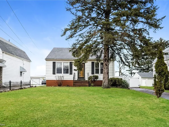 39 1st Ave, Bedford, OH 44146