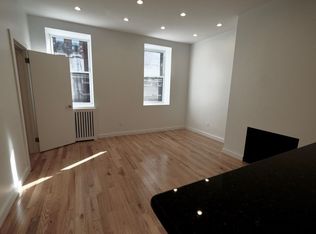 72 University Pl #3F, New York, NY 10003
