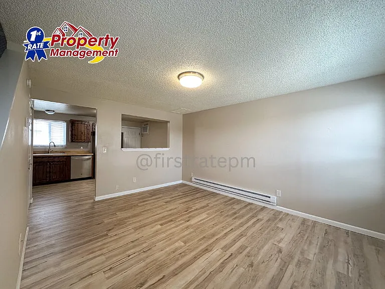 6464 W Douglas St — Photo 5