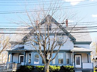 76 Park St, Rockland, ME 04841
