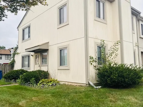 1018 Knight Ln, Herndon, VA 20170