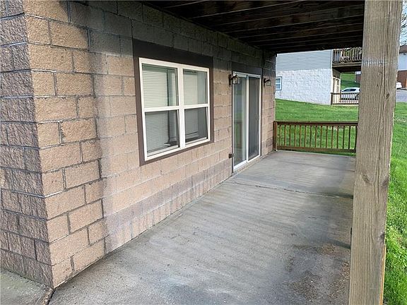 3rd image of 226 Sunnyland Dr