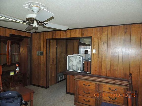3rd image of 2720 Annandale Ave
