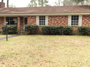 2202 Spivey Ave, Garden City, GA 31408