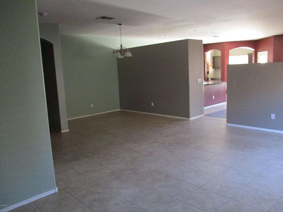 2nd image of 43961 W Juniper Ave