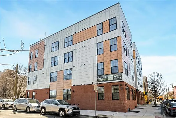 1 bed, 650 sqft, $1,200 — Photo 4