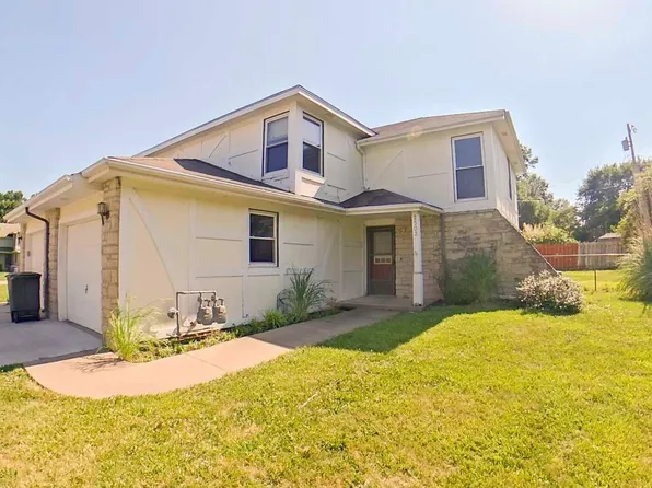 2503 Candlewood Dr, Manhattan, KS 66503