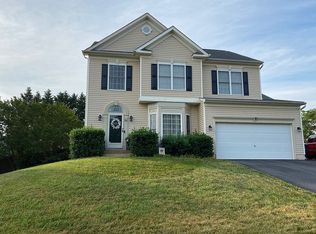 20 Cannon Ridge Dr, Fredericksburg, VA 22405