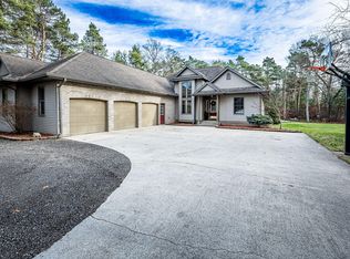 7016 Hyde Park Rd, Whitehall, MI 49461