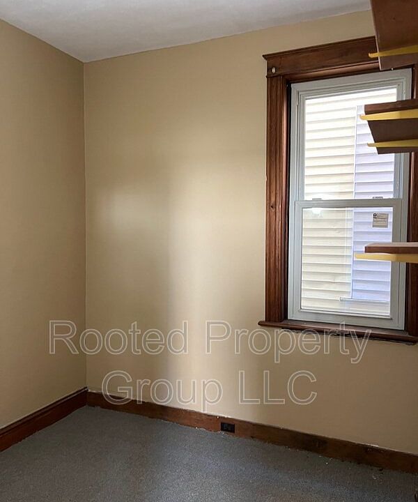 122 Congress St Cohoes NY Zillow