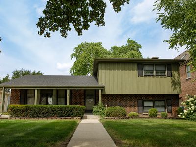 123 E Oneida Ave, Elmhurst, IL, 60126