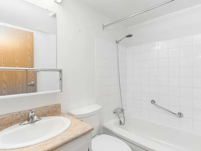 210 Oakland Ave — Photo 19