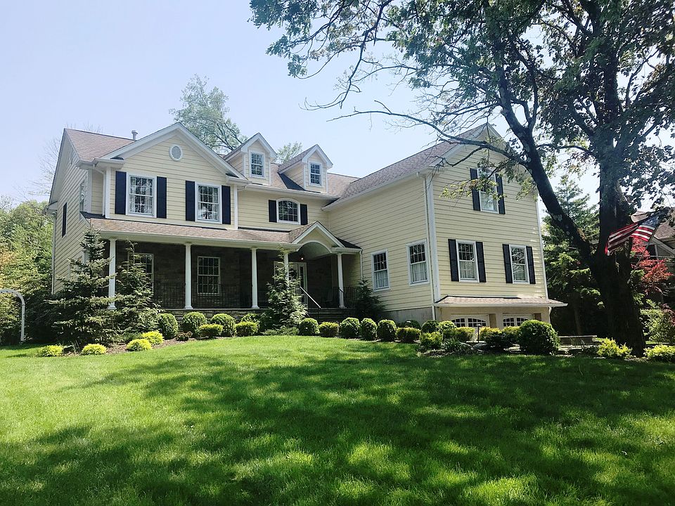 1st image of 214 Smull Ave
