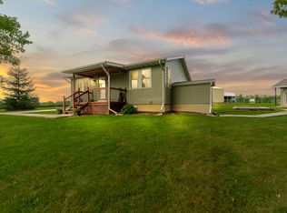 8353 Burns Hill Rd, Clinton, IL 61727