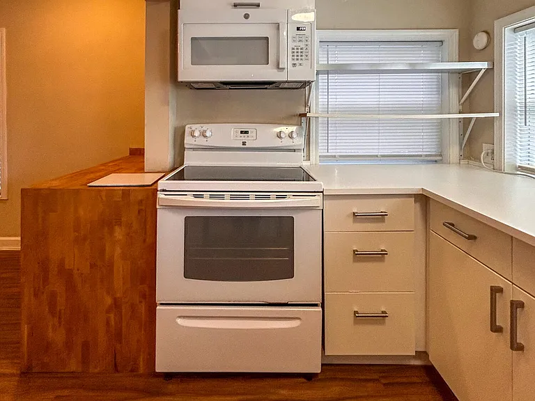 3944 Boone Park Ave #FRONT — Photo 8