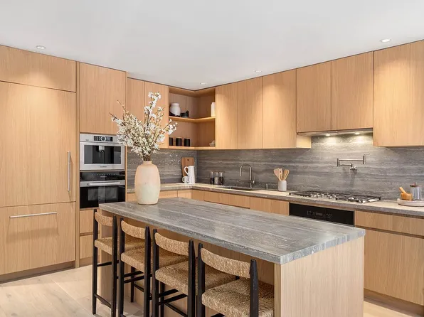 437 Sackett St Floor 2, Brooklyn, NY 11231