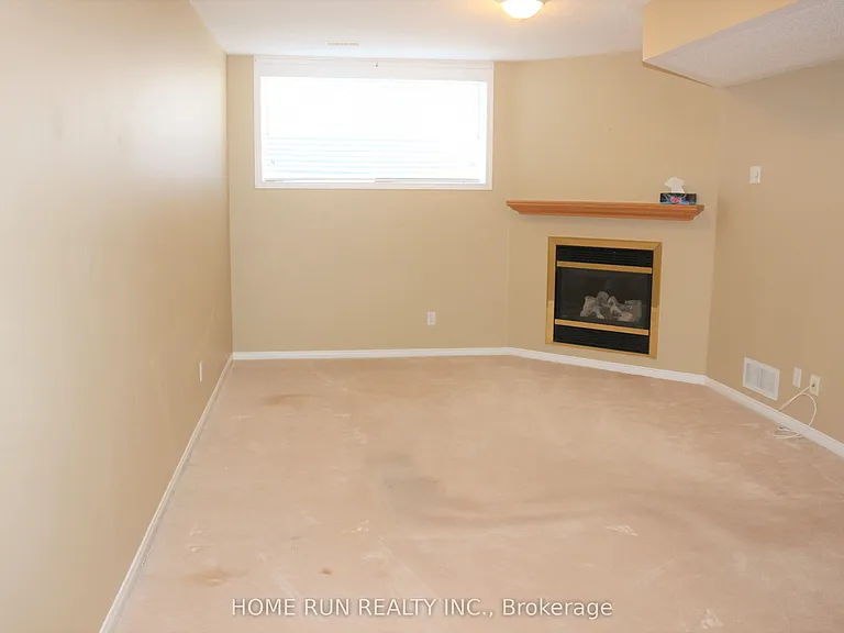 251 Meadowbreeze Dr — Photo 31