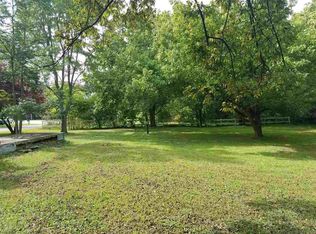 152 Cherokee Ave, Camden, TN 38320
