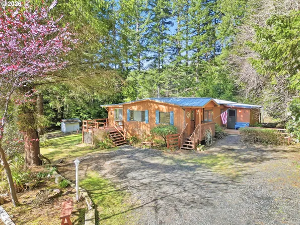 68258 Ridge Rd, North Bend, OR 97459