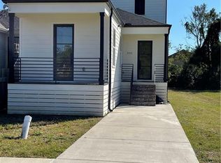 2722 Athis St, New Orleans, LA 70122