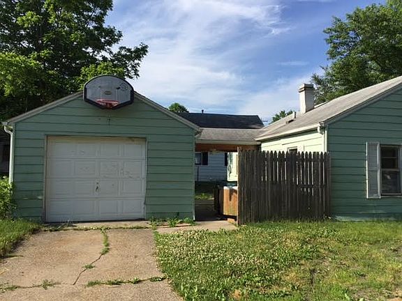 4th image of 148 Miller Ave