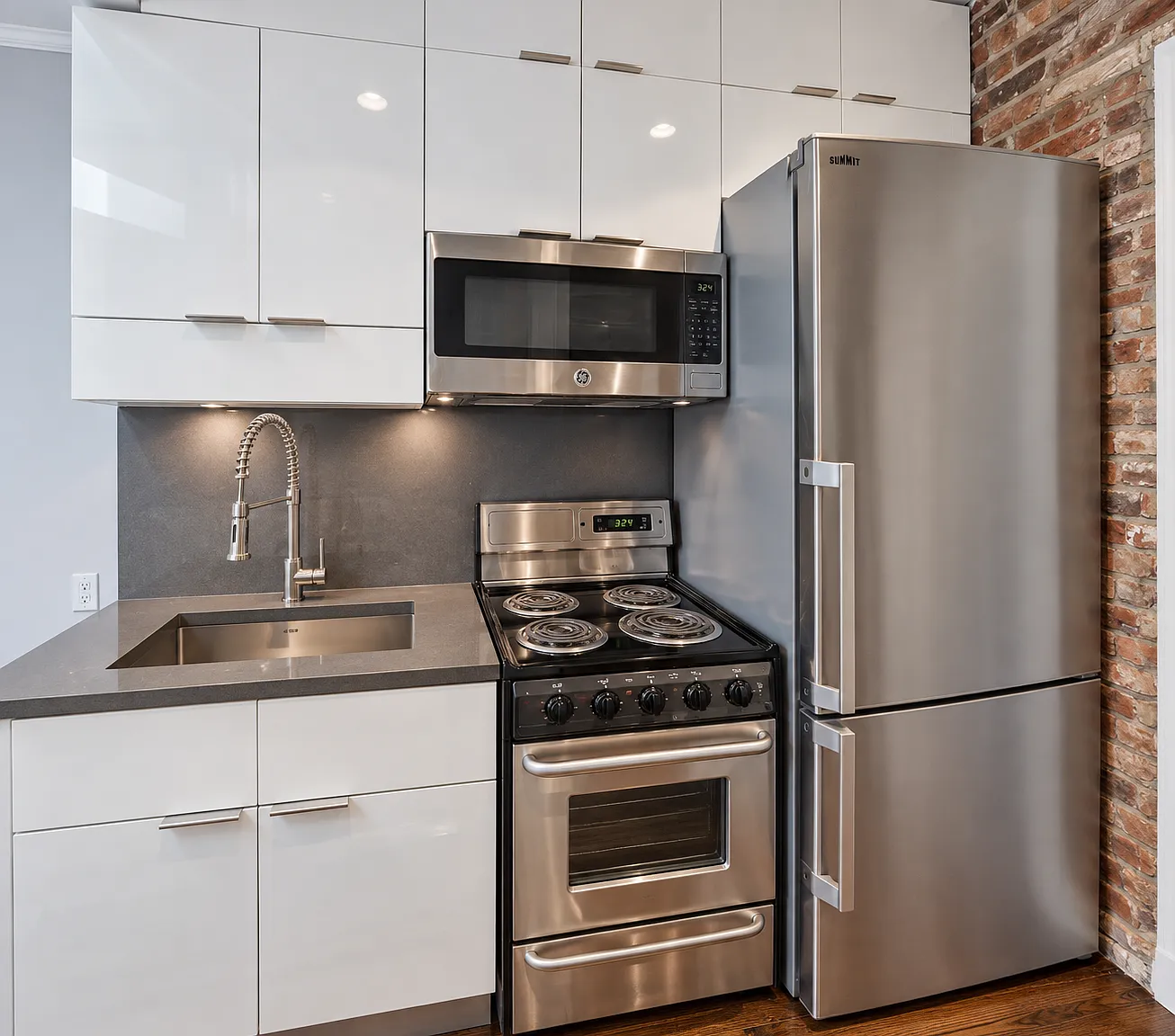 234 West 14th Street — Photo 2