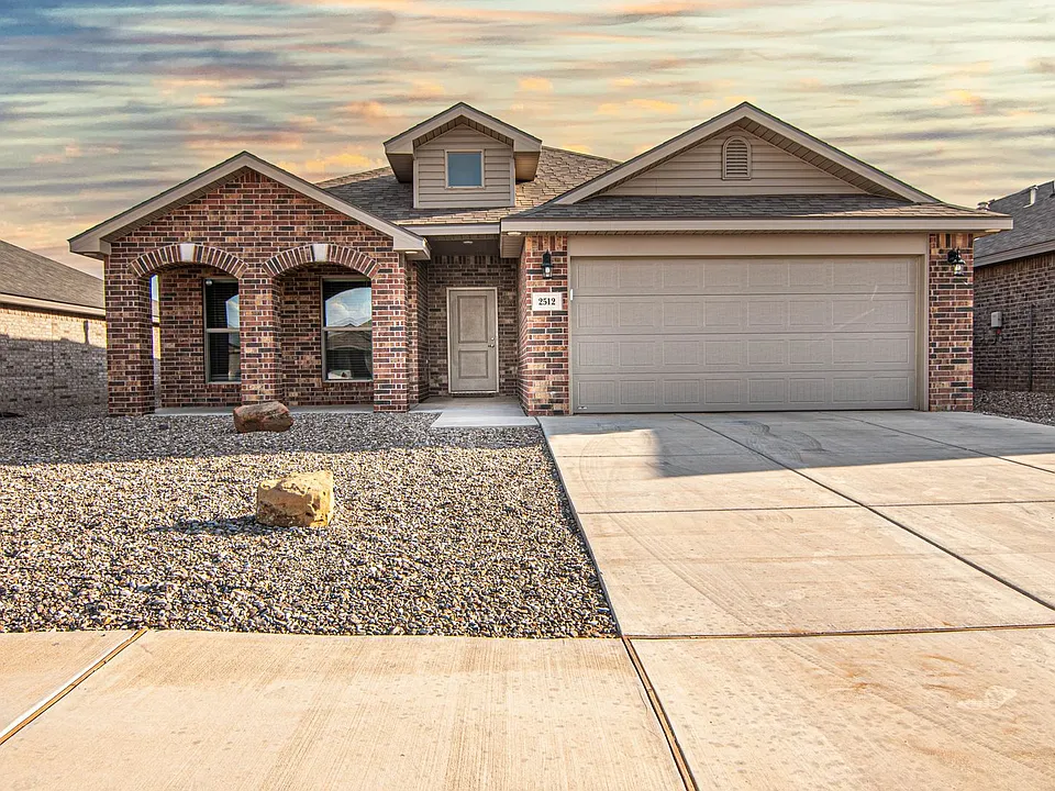 2512 Outlaw Ct
